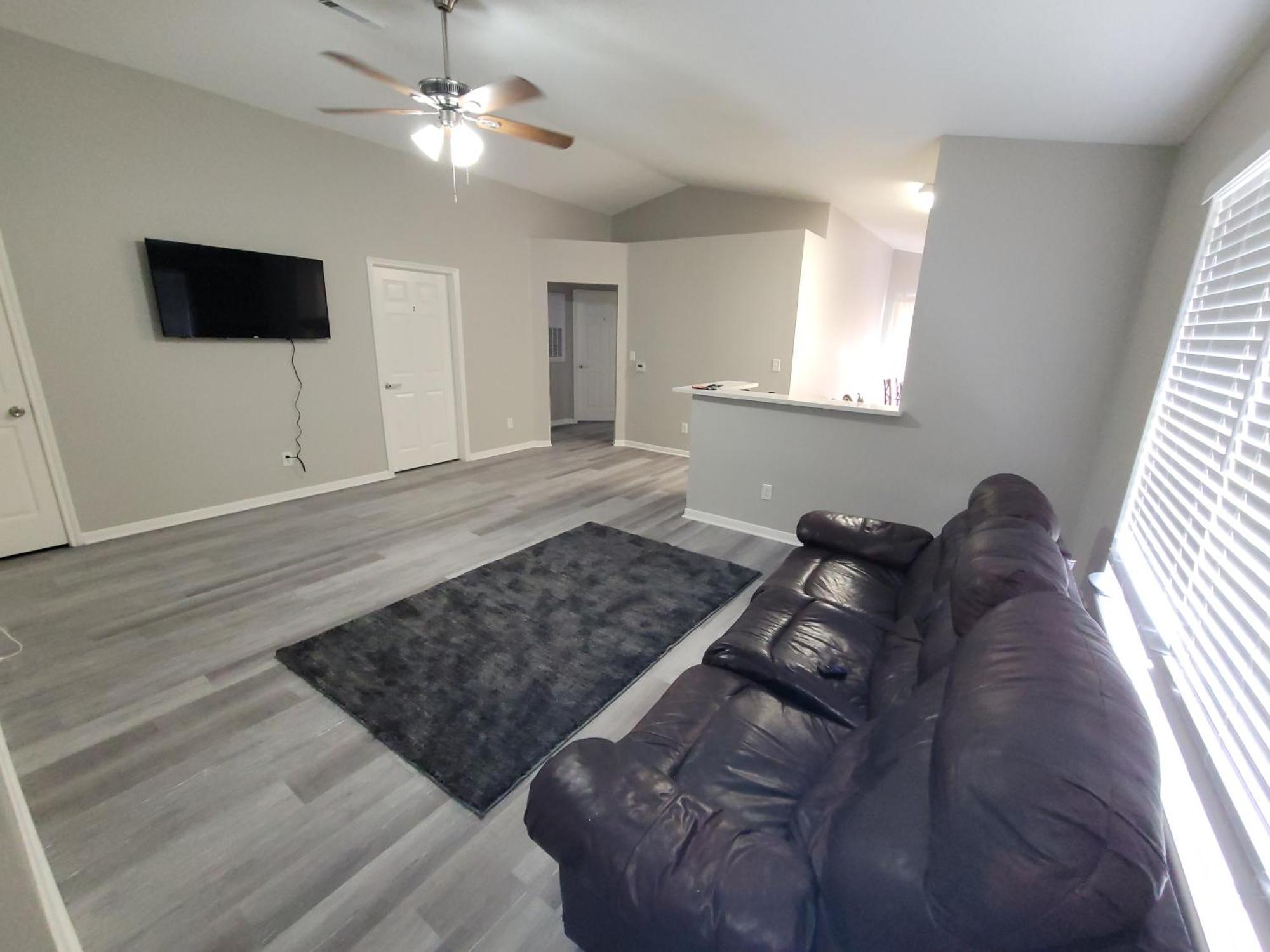 Fresh Crashpads 3 Homestay
